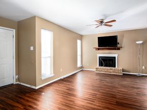 18511 Egret Bay Boulevard 606, Webster TX 77058