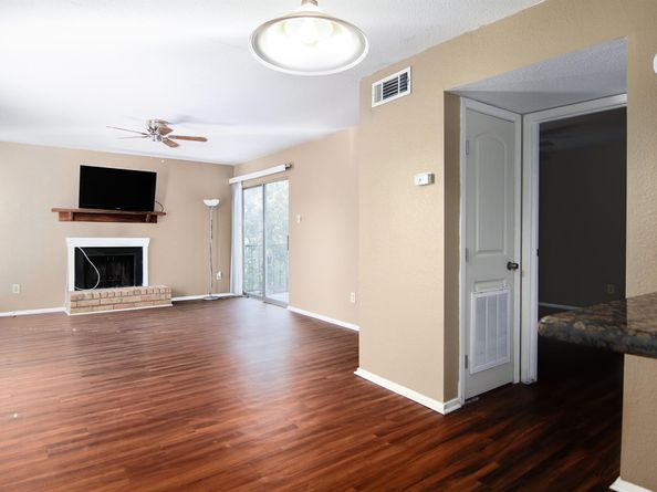18511 Egret Bay Boulevard 606, Webster TX 77058