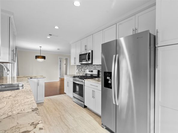 5322 Windswept Lane, Houston TX 77056