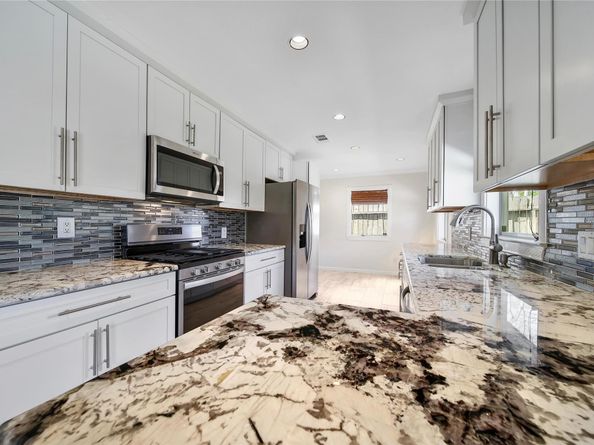 5322 Windswept Lane, Houston TX 77056