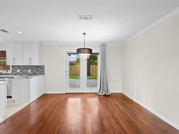 5322 Windswept Lane, Houston TX 77056
