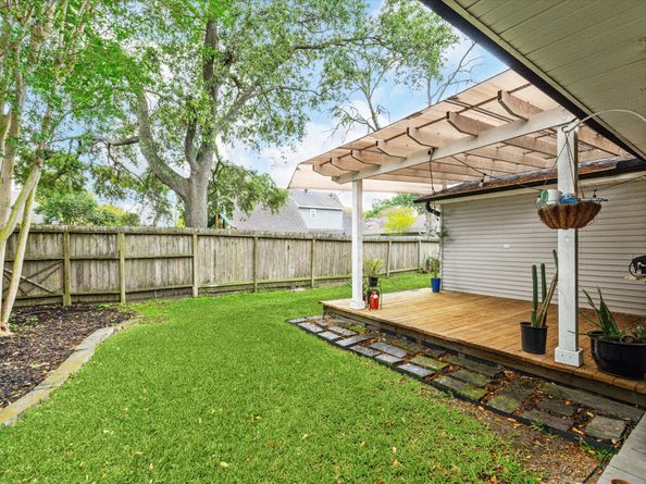 11311 Briar Forest Drive, Houston TX 77077