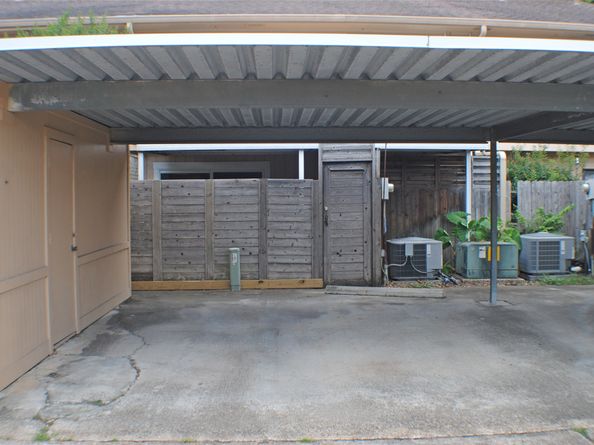 5800 Lumberdale Road 4, Houston TX 77092