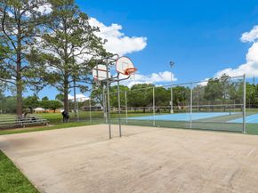 5602 W Bellfort Street, Houston TX 77035