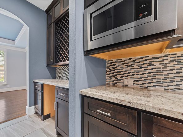 1302 Whitehall Way, Houston TX 77339