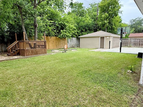 11418 Braewick Drive, Houston TX 77035