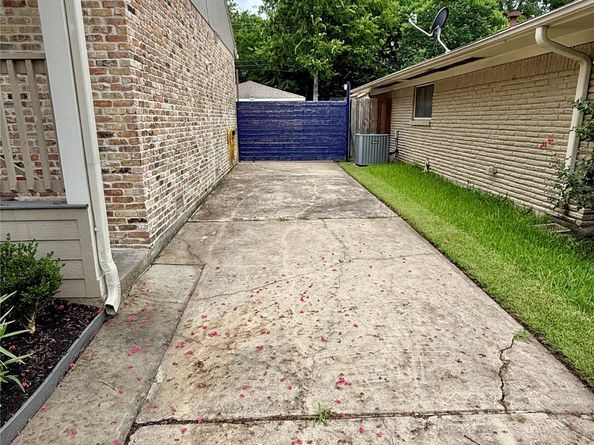 11418 Braewick Drive, Houston TX 77035