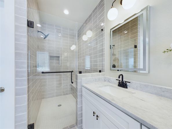 5022 Broom Street, Houston TX 77091