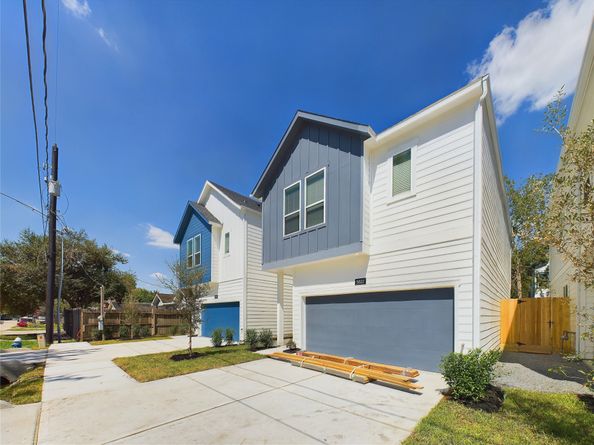 5022 Broom Street, Houston TX 77091