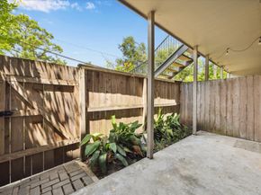 1100 Augusta Drive 63, Houston TX 77057