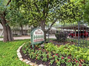 1100 Augusta Drive 63, Houston TX 77057