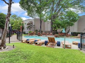 1100 Augusta Drive 63, Houston TX 77057