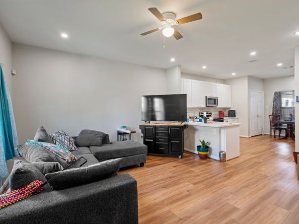 7921 Sparta Street, Houston TX 77028