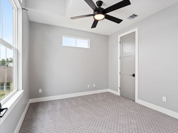 1412 Weiss Street, Houston TX 77009