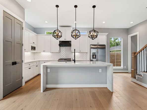 1412 Weiss Street, Houston TX 77009