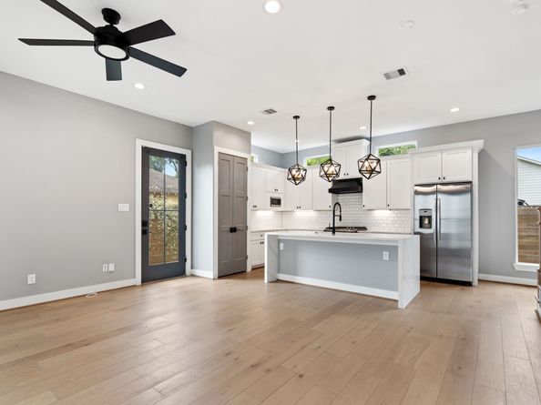 1412 Weiss Street, Houston TX 77009