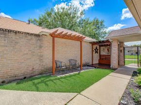 4638 Green Trail Drive, Houston TX 77084