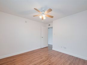 260 El Dorado Boulevard 1504, Houston TX 77598