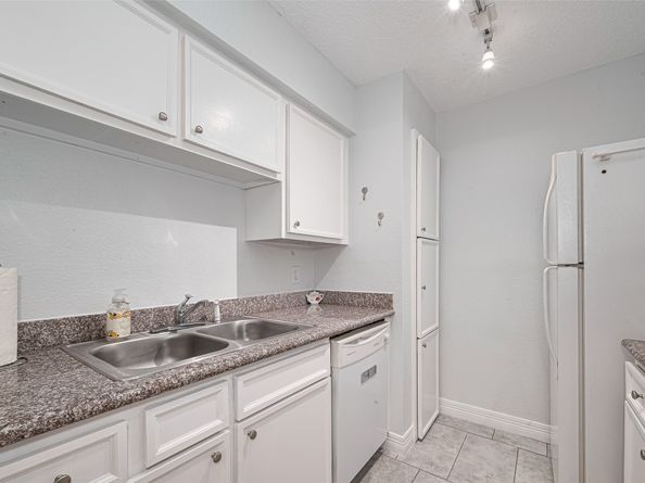 260 El Dorado Boulevard 1504, Houston TX 77598