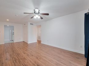 260 El Dorado Boulevard 1504, Houston TX 77598