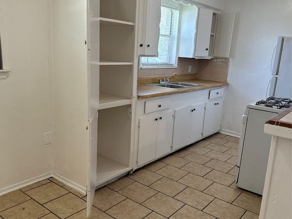 3830 Mount Pleasant Street, Houston TX 77021