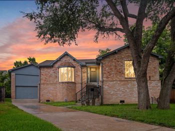 3915 Southmore Circle