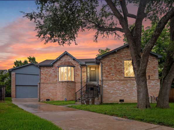 3915 Southmore Circle, Houston TX 77004