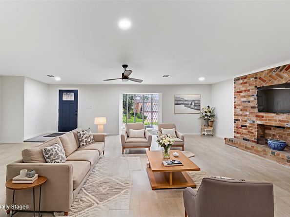 3915 Southmore Circle, Houston TX 77004