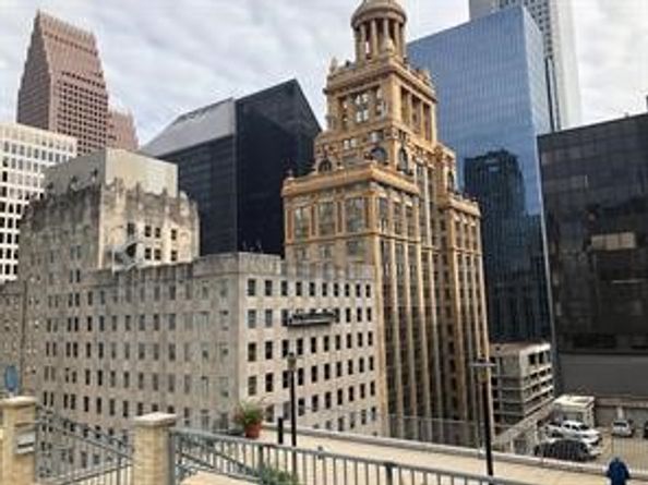 914 Main Street 1504, Houston TX 77002