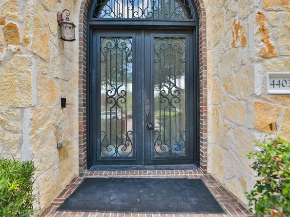 4403 Fawn Hill Court, Sugar Land TX 77479