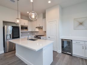 9577 Neuens Road F, Houston TX 77080