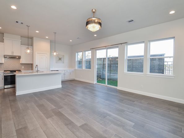 9577 Neuens Road F, Houston TX 77080