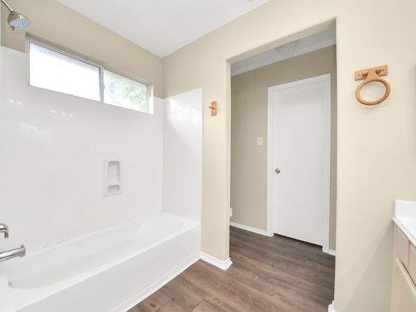 5043 Canyon Blanco Drive, Houston TX 77045