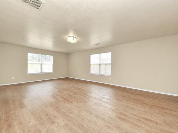 5043 Canyon Blanco Drive, Houston TX 77045