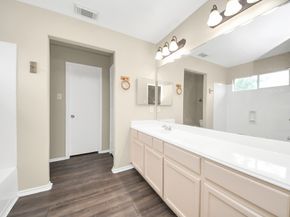 5043 Canyon Blanco Drive, Houston TX 77045