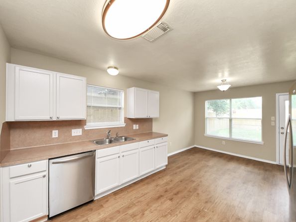 5043 Canyon Blanco Drive, Houston TX 77045