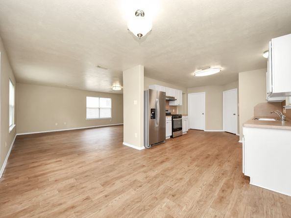 5043 Canyon Blanco Drive, Houston TX 77045