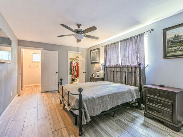 5842 Ludington Drive, Houston TX 77035