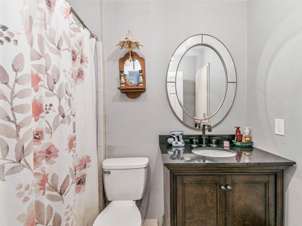 5842 Ludington Drive, Houston TX 77035