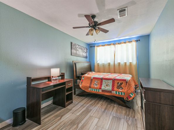 5842 Ludington Drive, Houston TX 77035