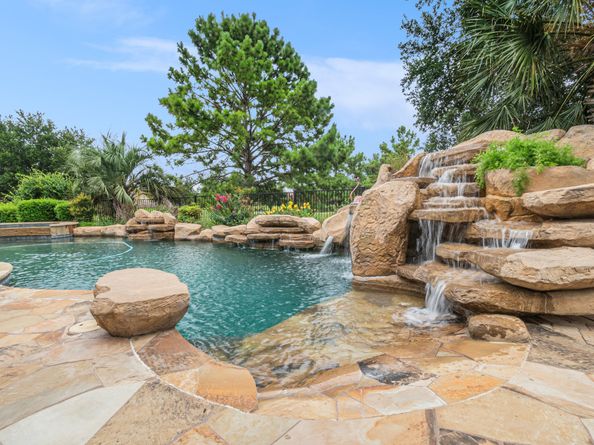 18807 Cove Vista Lane, Cypress TX 77433