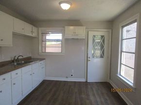 7410 Dallas Street, Houston TX 77011