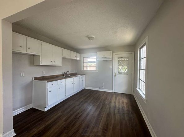 7410 Dallas Street, Houston TX 77011