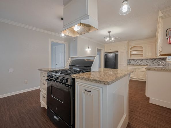 1813 Hatwell Street, Houston TX 77023