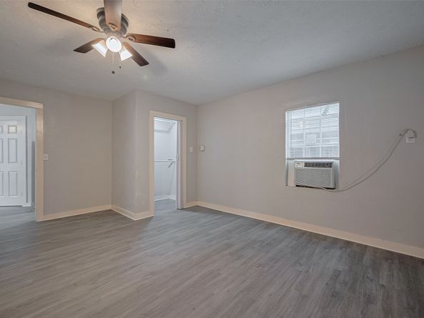 1813 Hatwell Street, Houston TX 77023