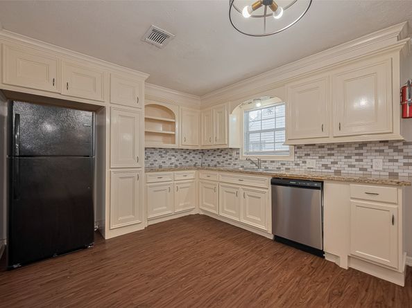 1813 Hatwell Street, Houston TX 77023