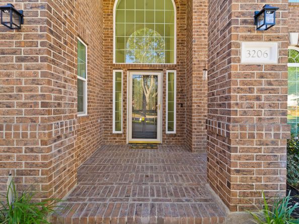 3206 Shadywind Drive, Houston TX 77082
