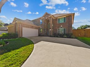 3206 Shadywind Drive, Houston TX 77082