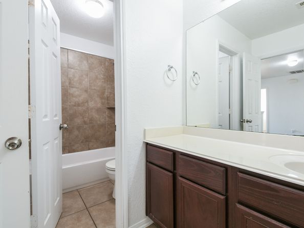 19006 Ashford Square Street, Tomball TX 77375