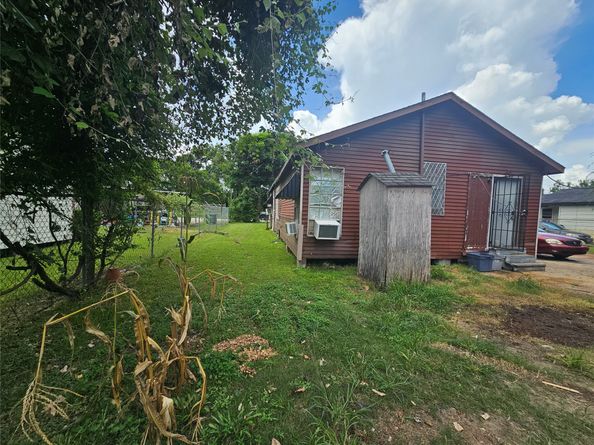 931 Lucky Street, Houston TX 77088